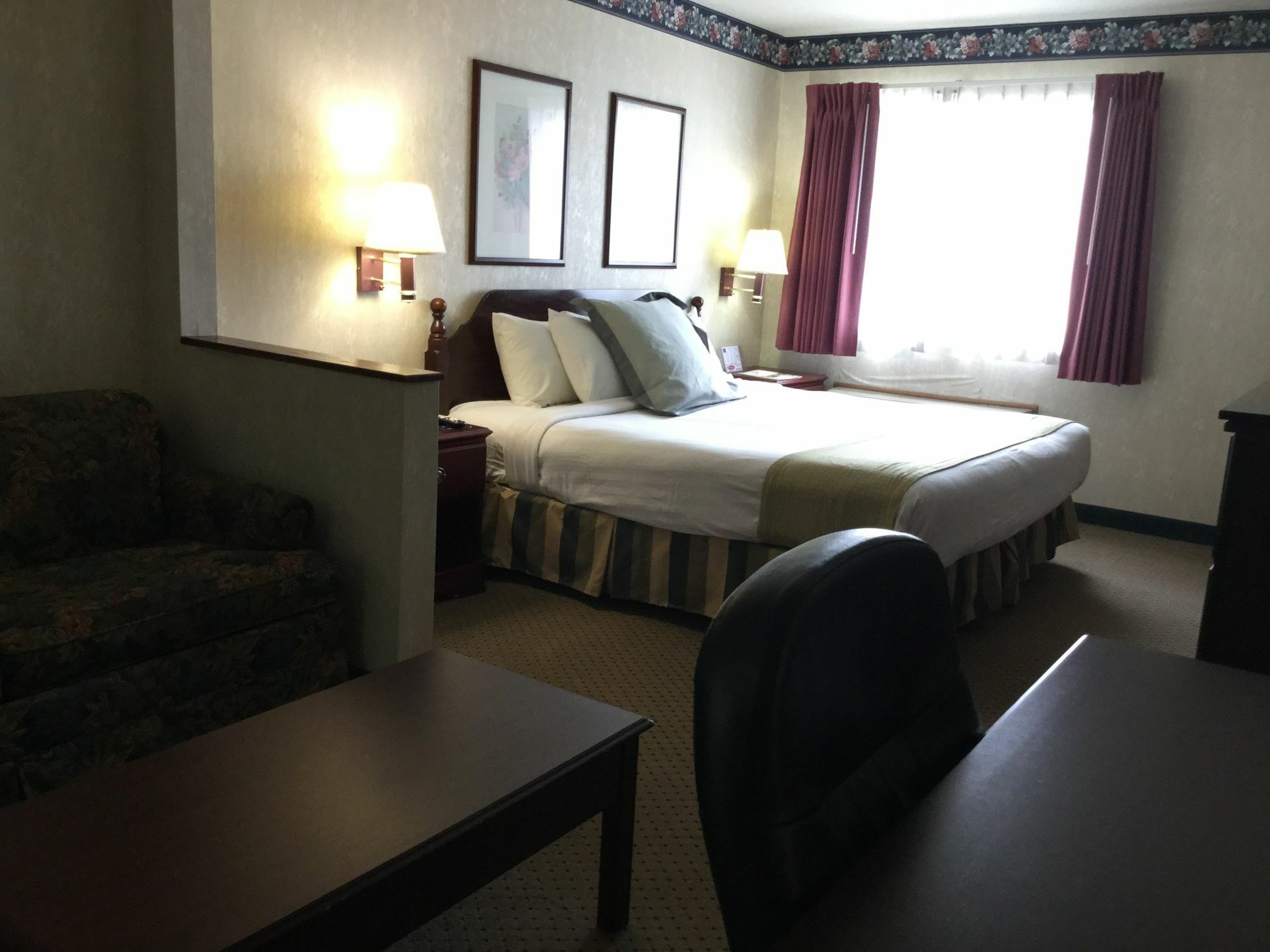 Americas Best Value Inn And Suites Saint Charles Dış mekan fotoğraf